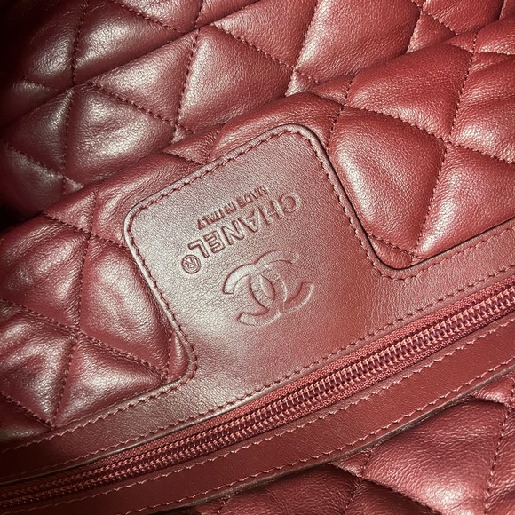 Chanel Coco Cocoon Zipped Tote Lambskin
Large black reversible - Picture 6 of 16